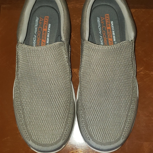 skechers extra wide slip ons